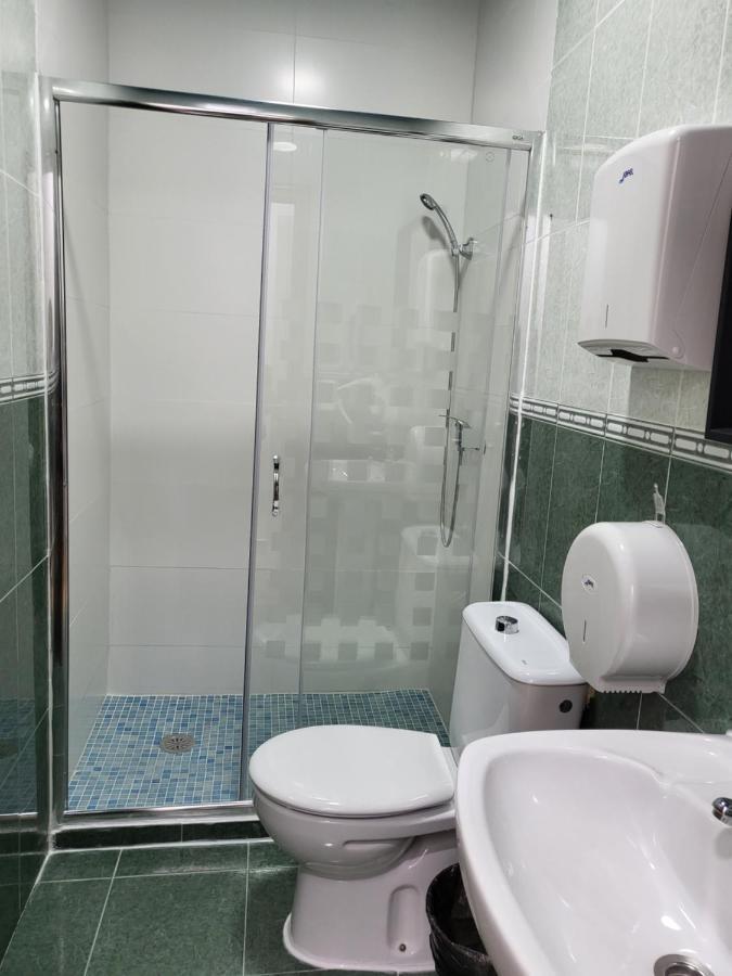 M-A Catrachos Rooms Madrid Luaran gambar