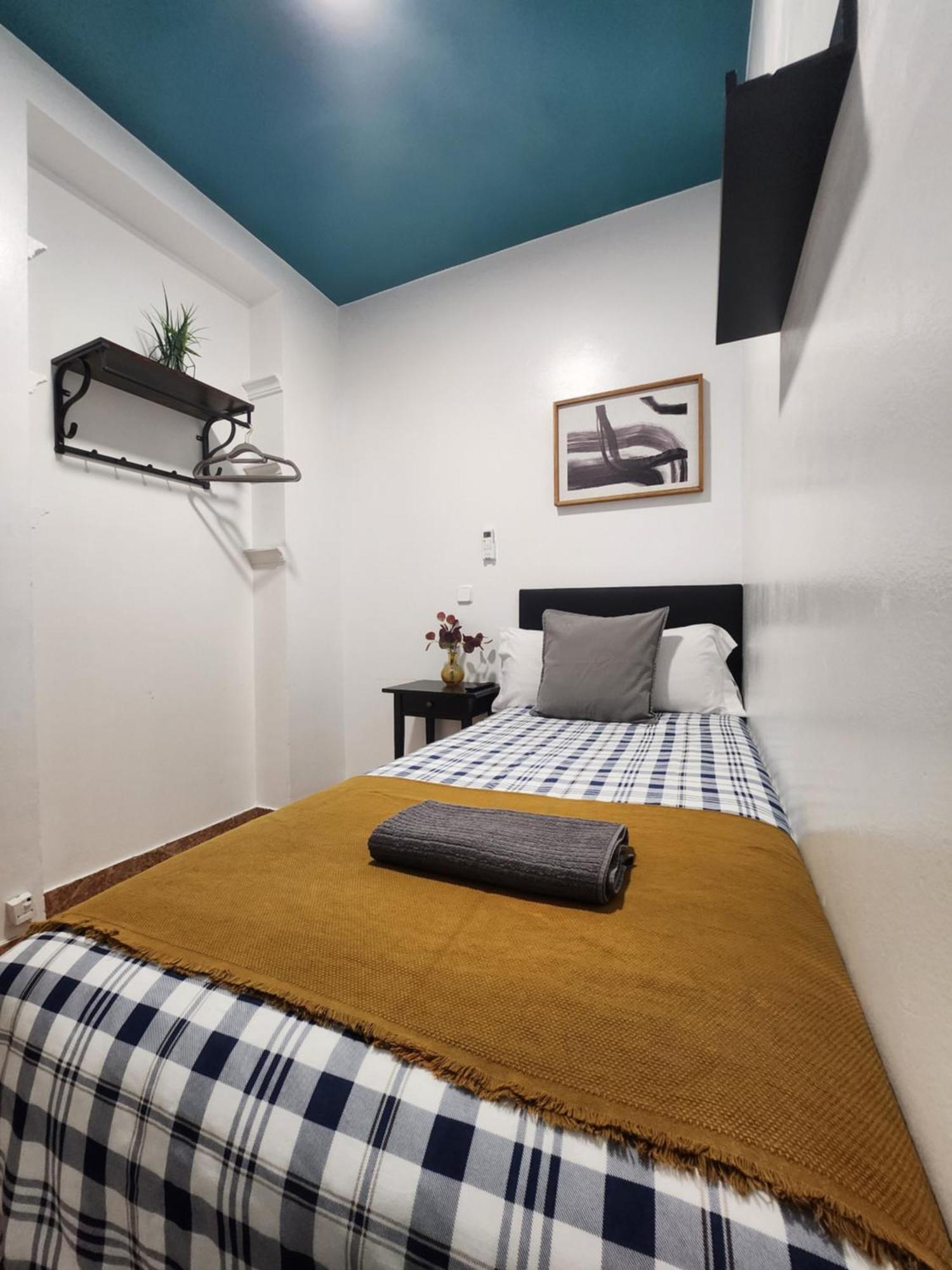 M-A Catrachos Rooms Madrid Luaran gambar